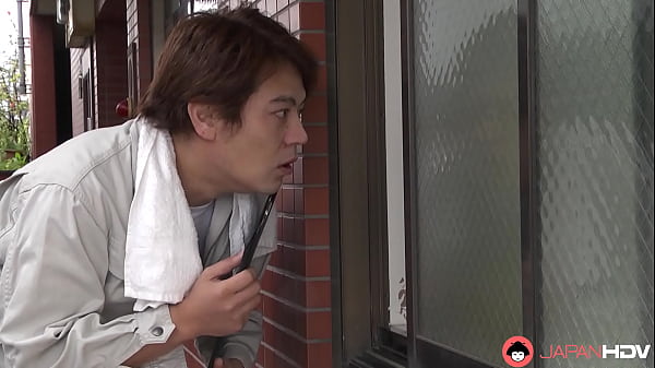 Jepang Yui Misaki mainin diri di kasur tanpa sensor.
