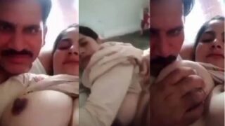 Babe Delhi ngecesin tetek montoknya sendiri, sambil bikin video MMS panas.