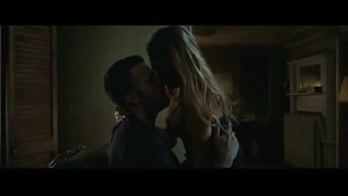Blake Lively di The Town (2011) bikin nagih, goyangannya bikin pengen liat lagi