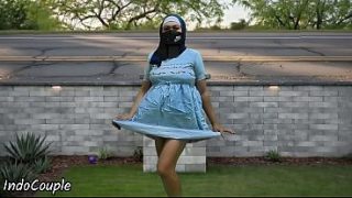 Hijab mahasiswi Muslim jogging di tempat umum, ngasih blowjob demi duit