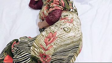 Aku kencengin mertua, kira-kira itu istri sendiri.