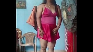 Ibu tiri desi India genit menggoda, bikin ngilu nafsu