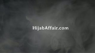HR Cewek Arab Digilir Kolega-Kolega di Kantor, Mulus Banget!