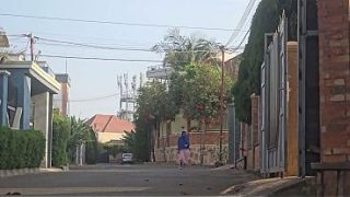Mampus, emak arab lagi colmek di pinggir jalan depan rumah, becek semua.
