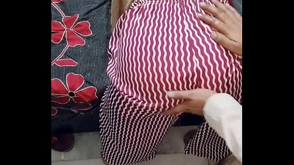 Priyanshisharma14 nunduk, gua goyang dari belakang pake bahasa Hindi