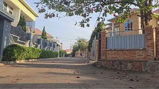MOM ARAB NYOLONGIN MEMEK DI LUAR RUMAH DEKAT JALAN, BIKIN MAMPUS